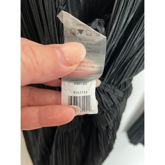 Vince Camuto Size XS Pleated Surplice Jumpsuit Black Long Sleeve Elastic Waist - Picture 12 of 16